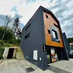 Eliska - Modern Family Loft Direct On Slope And Forest * Ruzomberok