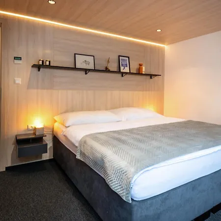 Eliska - Modern Loft On The Slope Διαμέρισμα *