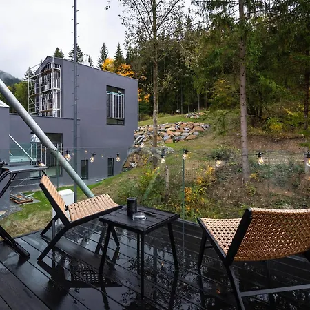 Eliska - Modern Family Loft Direct On Slope And Forest Ruzomberok